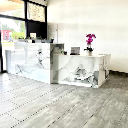 Hotel Isabella Uvalde Luaran gambar